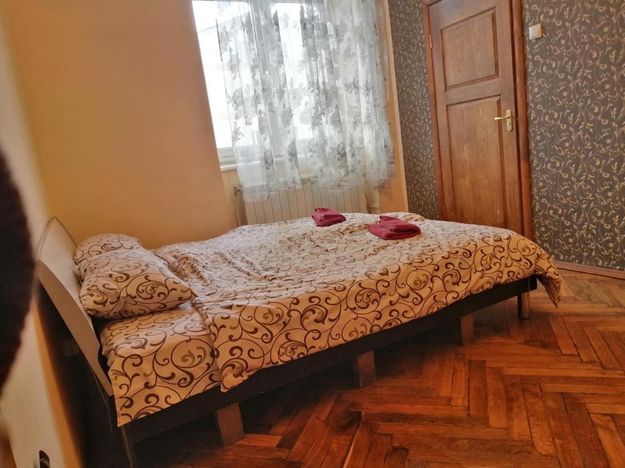 Apple Hostel Lvov Exteriér fotografie